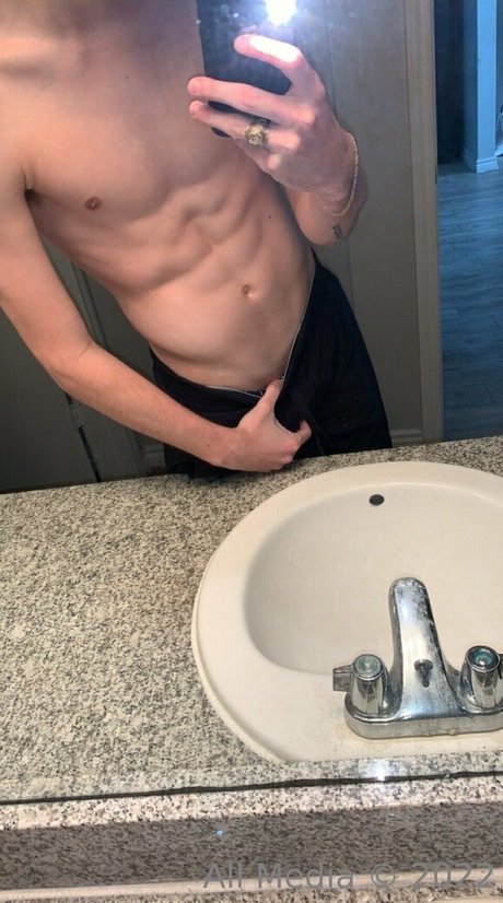 exclusivehuddy exclusive pornstar img