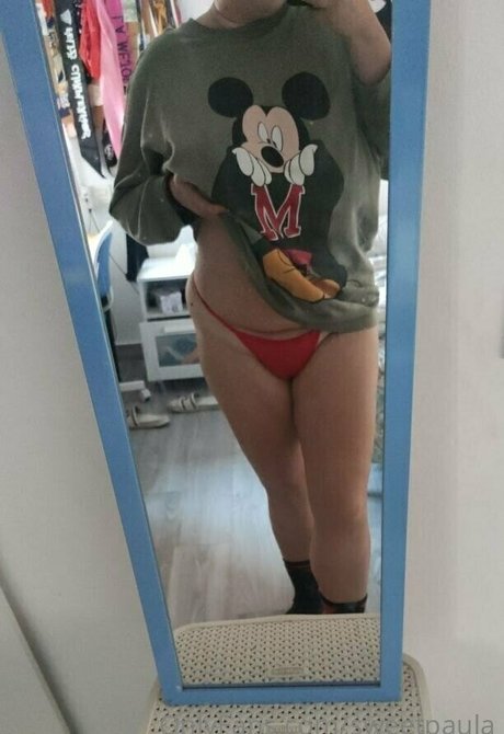 girlonfire12 star exclusive picture