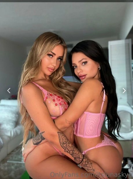 Itslunaskye pornstar best photo