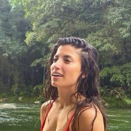 Tania Raymonde model nice archive