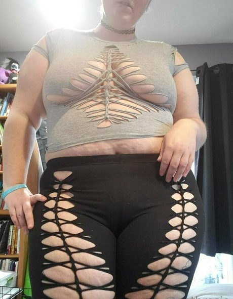 gothrosie model naked galleries