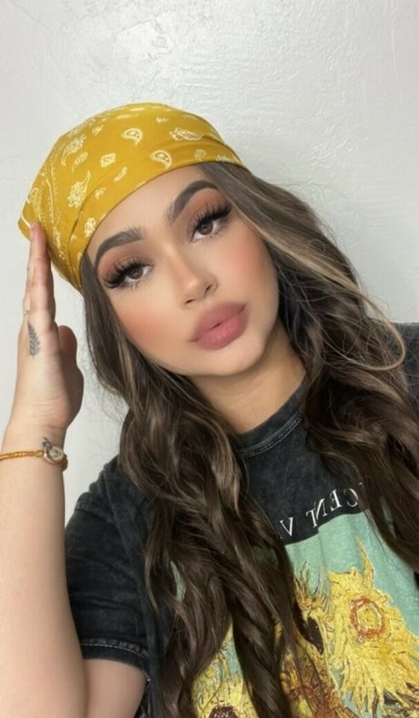 Seducingyou model erotic pics