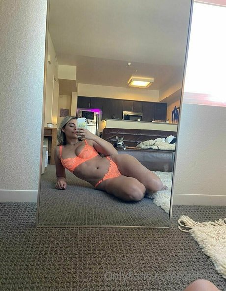 tashlove xxx pornstar img