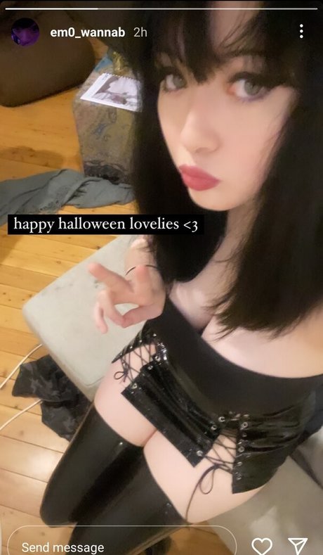 em0 wannab beautiful actress pictures