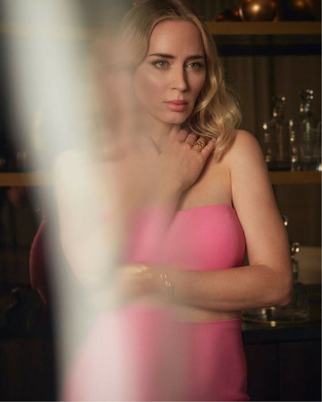 Emily Blunt beautiful actress archive