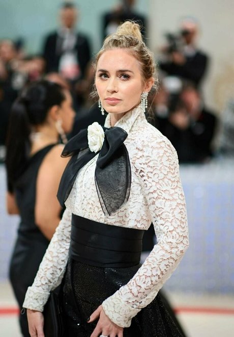 Emily Blunt pornographic actress galleries