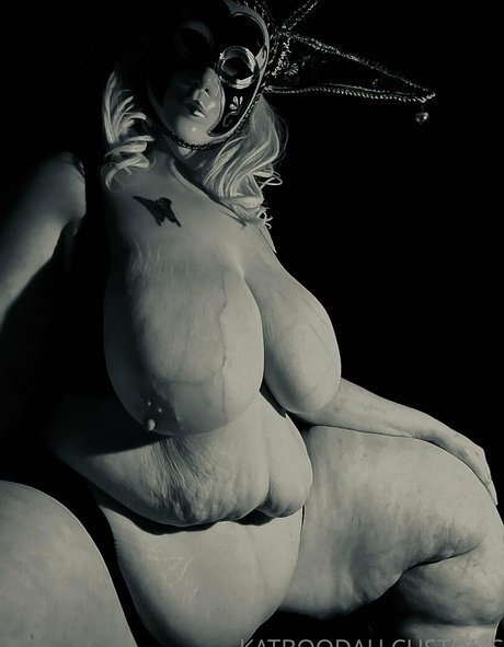 Godmama io model nudes archive