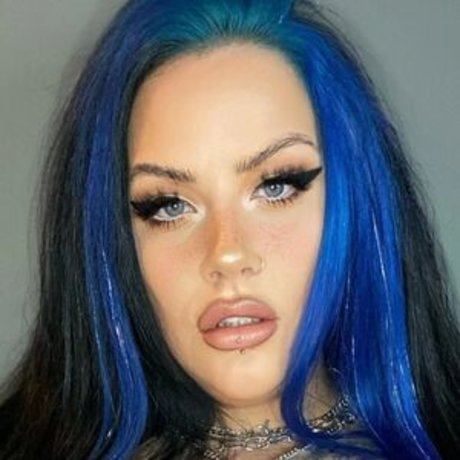 Goddess goth beautiful star archive