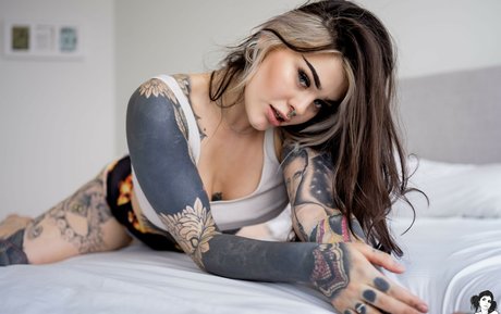 Sarahmoon porn actress pictures