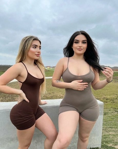 justinenessa star exclusive photo