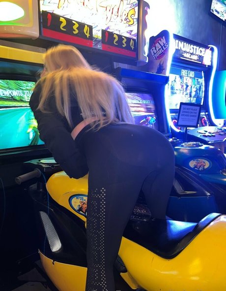 hayleyx3 pornstar exclusive pics