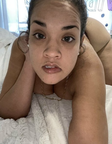 a marie onlyme sex model photo