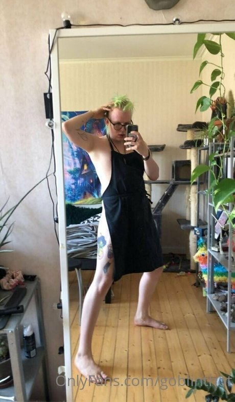 goblinthot model pretty picture