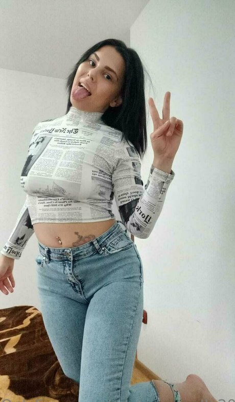 sonia monella20 erotic model photos