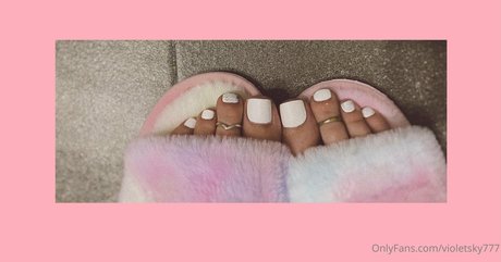 violetsky777 model image