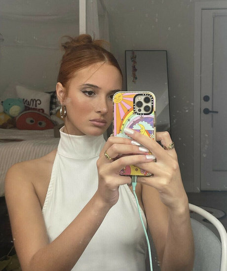 Mitsy Anderson star beautiful picture