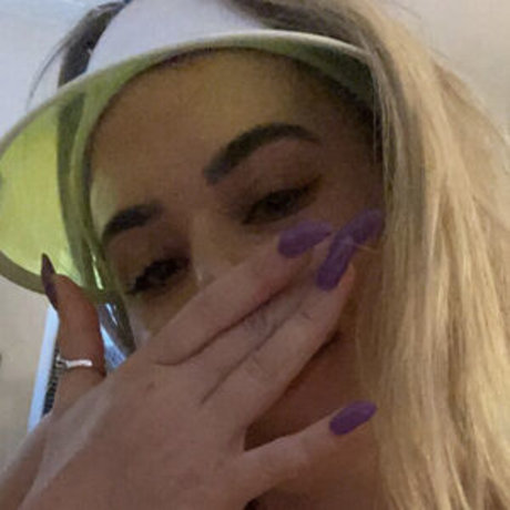 tandapp star naked photo