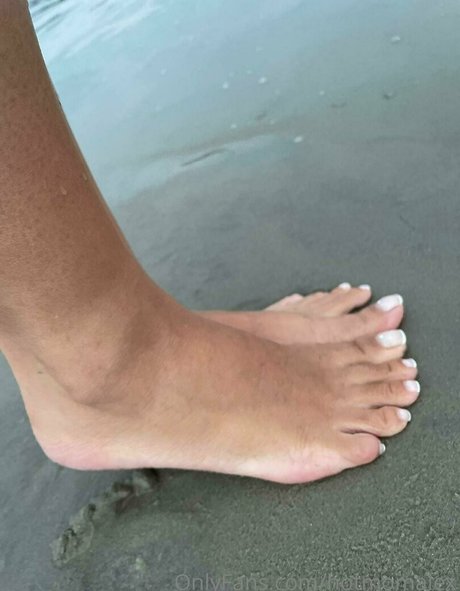 hotmomalex sexy model image