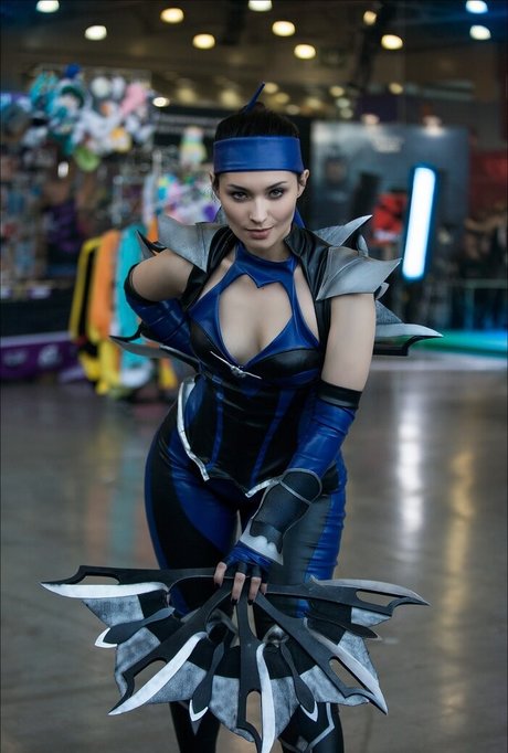 jukcosplay model top img