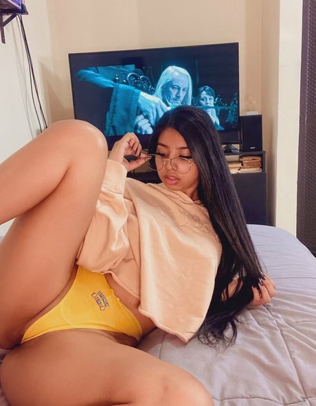 Lauren 98 sexy actress gallery