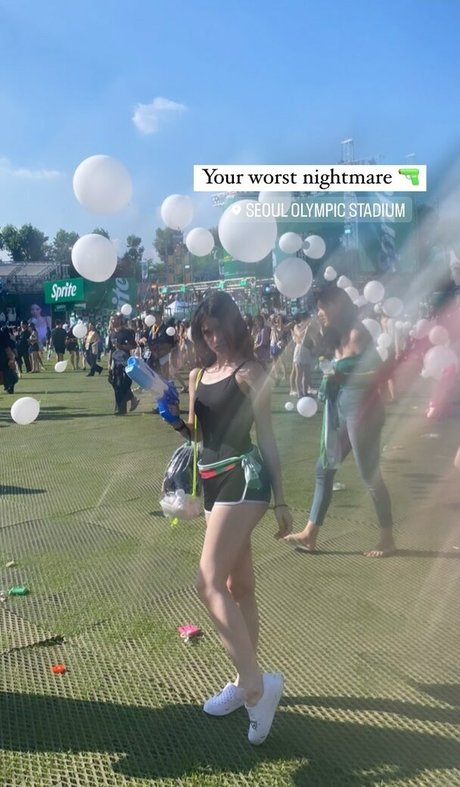 A Bit Rebecca sexy model pics