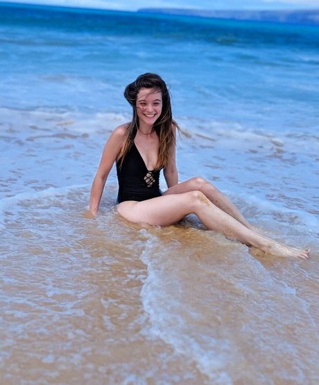 A Bit Rebecca xxx star image