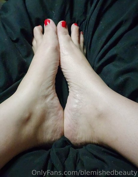 blemishedbeauty pretty star photo