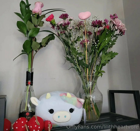 lilithheartvore art model pictures