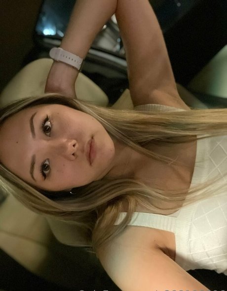 meganmiller5 sex model img