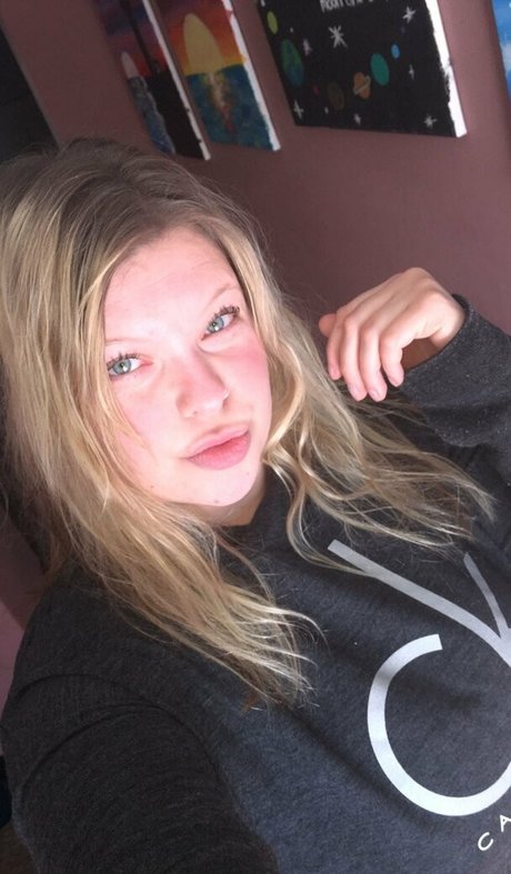 dddstaciie model pretty pictures