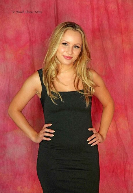 Giselle Rae model pretty pictures