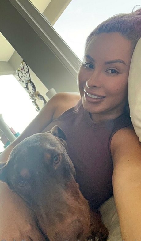 notoriousvictorious2 xxx model picture