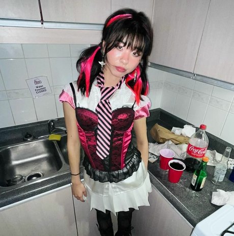 Olivia Sun pornstar sex pic