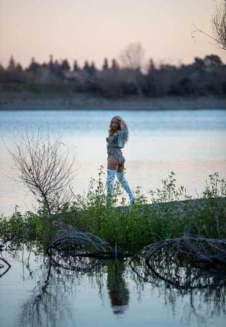 themrsnelson model nude galleries