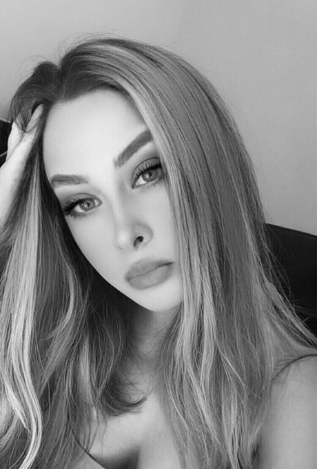 bluevelvetfreenudes model naked image