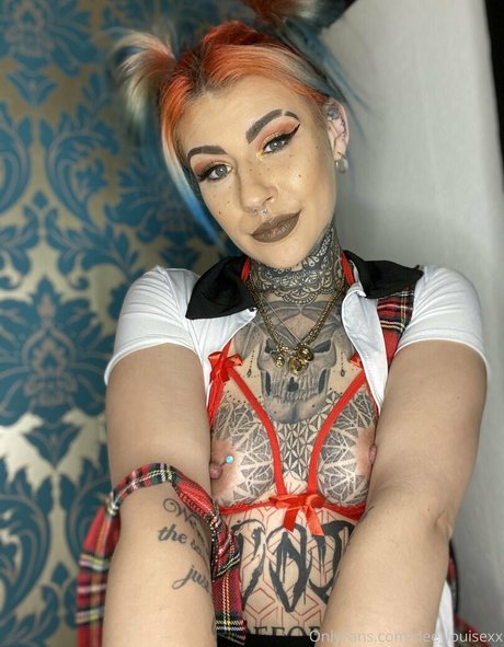 dee louisexx high quality pornstar pic