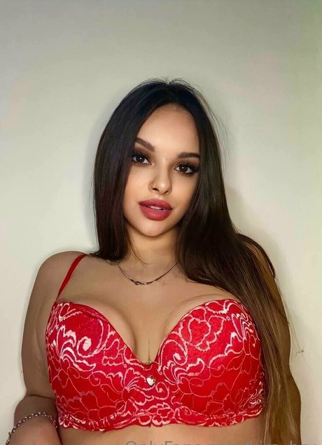 kira brunette1 model perfect pics