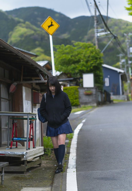 Rui Kiriyama porn model image