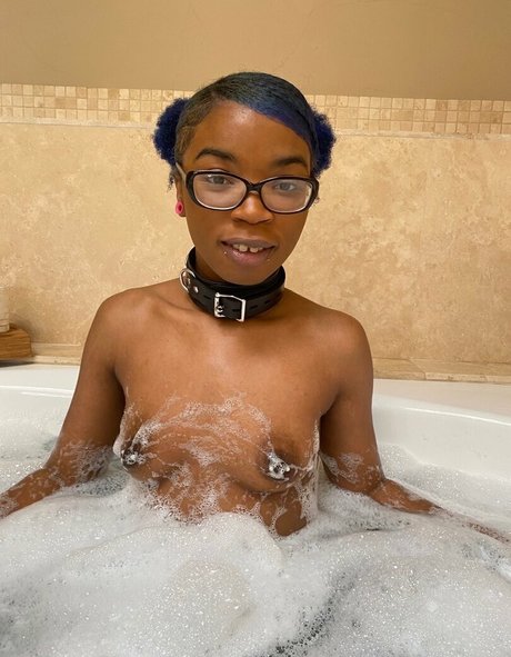 thenovapandafree adult actress image