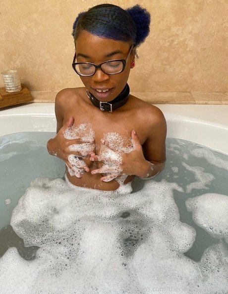 thenovapandafree top star image