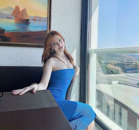 Aysennyuksel exclusive model photo