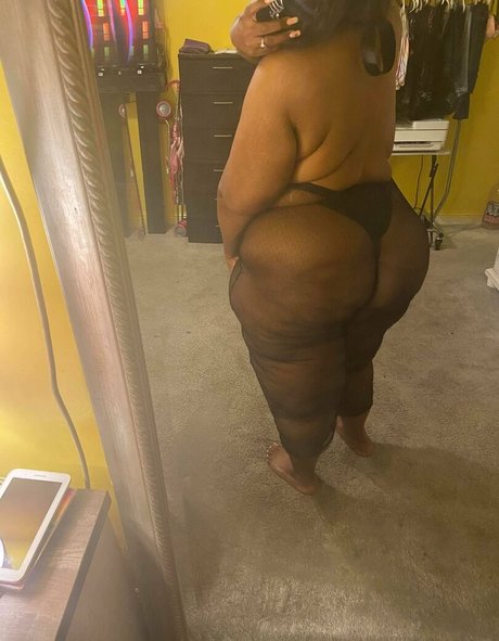 cheekiifemme model naked galleries