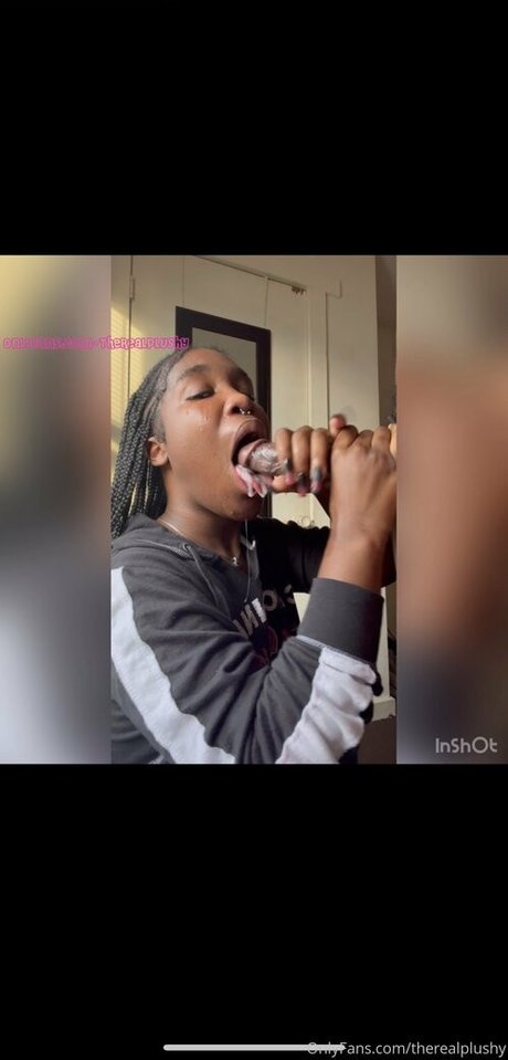 therealplushy nude pornstar pics