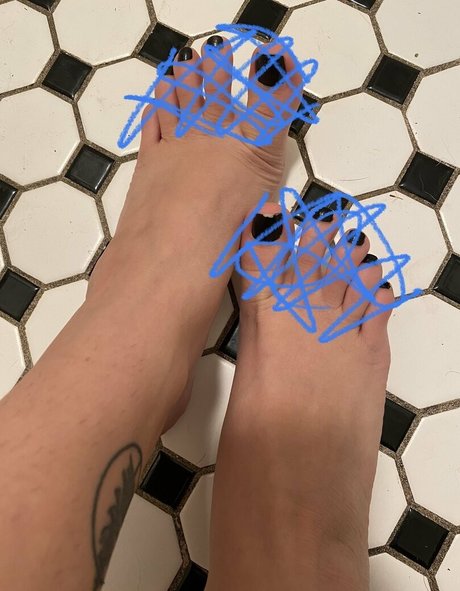 freegoddessmia adult model pics