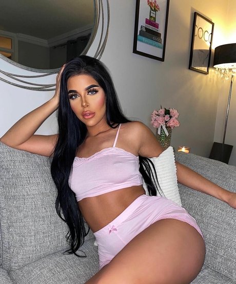 Emily Oldring erotic model picture