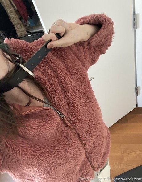 hudsonyardsbrat model best pics