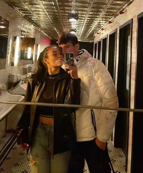 alex papadonker model high quality pic