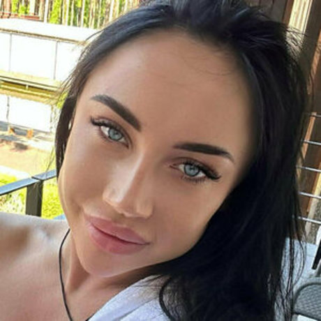 lola dazzle free pornstar nudes picture