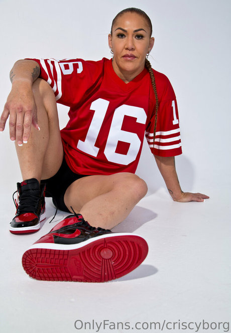 criscyborg model free img