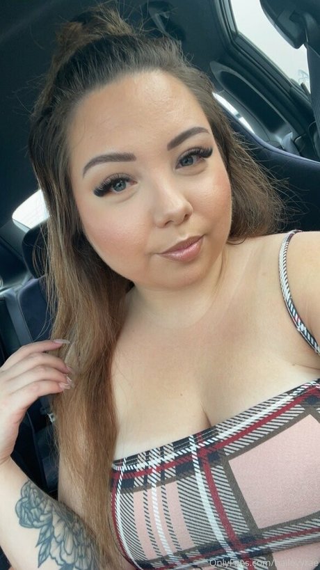 haileyyrae adult model pics